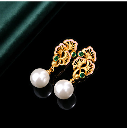 Design combining pearls and ginkgo leaves / earrings / fashionable and versatile / INS style / light luxury / earrings