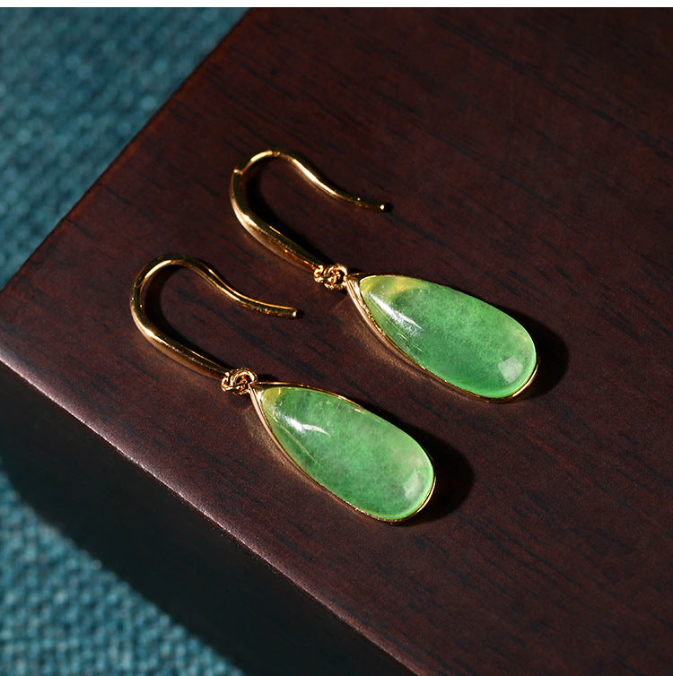 Simple / high-end earrings / gold-plated / jadeite style resin / silver needles / earrings / banquet scenes