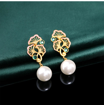 Design combining pearls and ginkgo leaves / earrings / fashionable and versatile / INS style / light luxury / earrings