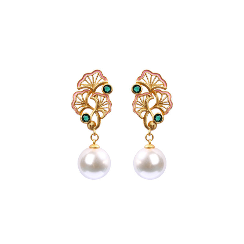 Design combining pearls and ginkgo leaves / earrings / fashionable and versatile / INS style / light luxury / earrings